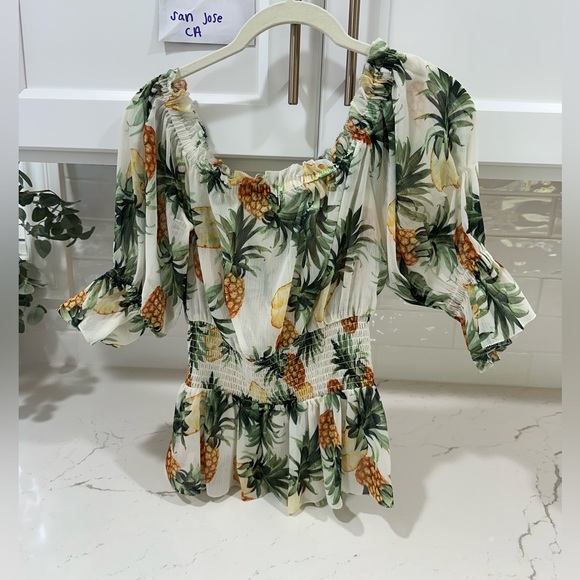 L’AGENCE pineapple off the shoulder vacation top shirt xs extra small NWT - Picture 5 of 5